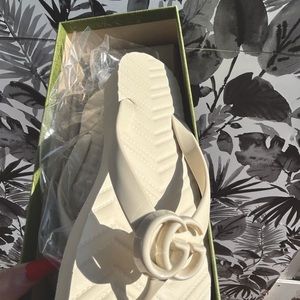 Gucci Never Worn Flip Flops